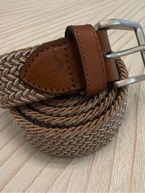 Tommy Bahama Tan Woven Elastic Belt with Brown Leather Trim